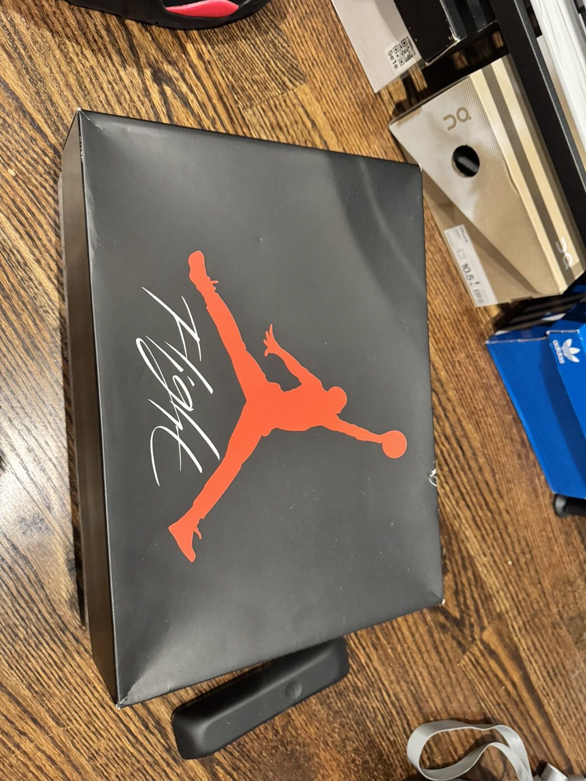 Jordan Brand Red thunders Size US 9.5 / EU 42-43 - 4 Thumbnail