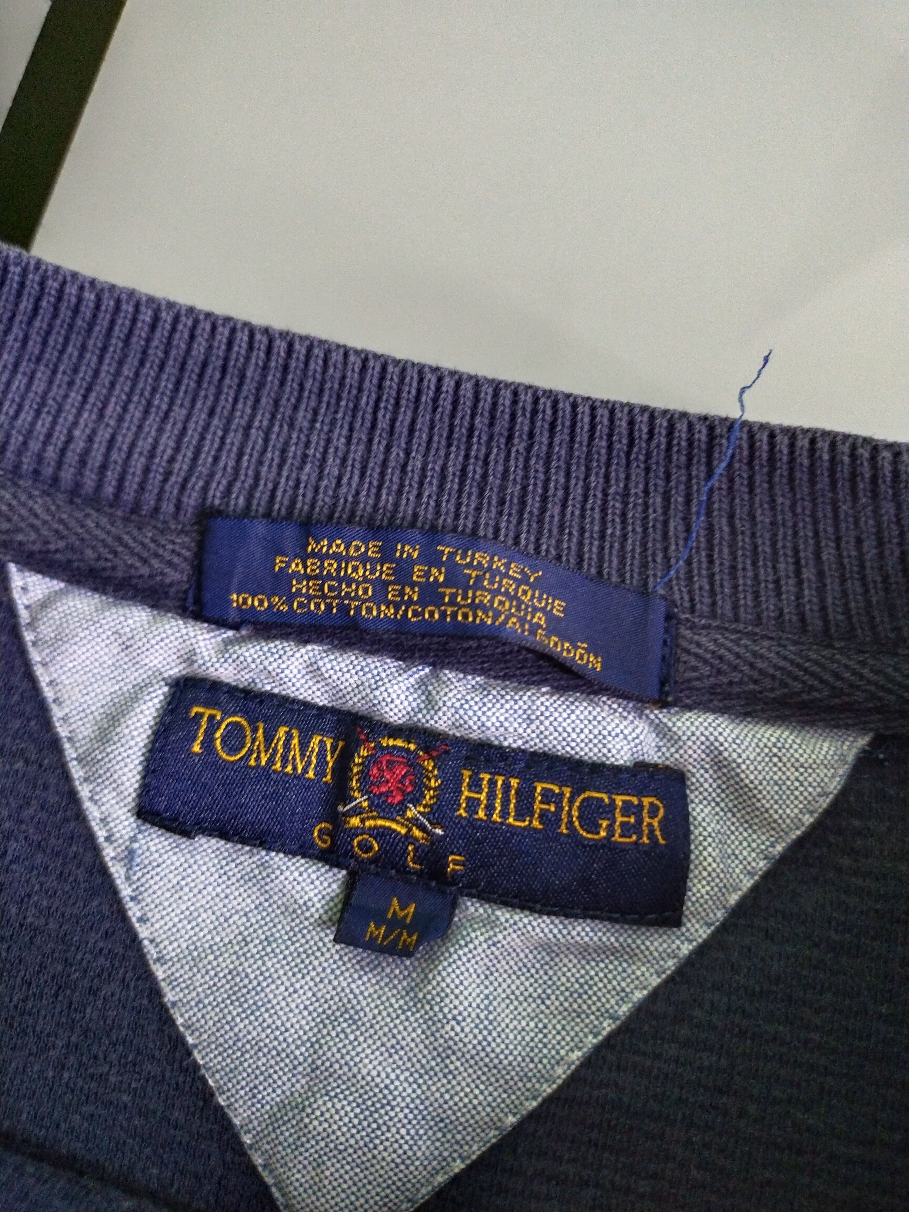 Tommy Hilfiger Vintage Plain Tommy Hilfiger Sweatshirt Size US M / EU 48-50 / 2 - 6 Thumbnail