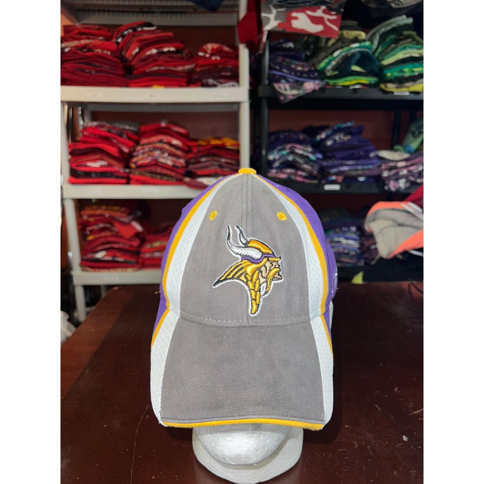 Reebok Vintage Minnesota Vikings Hat Reebok Purple NFL Football Size ONE SIZE - 1 Thumbnail