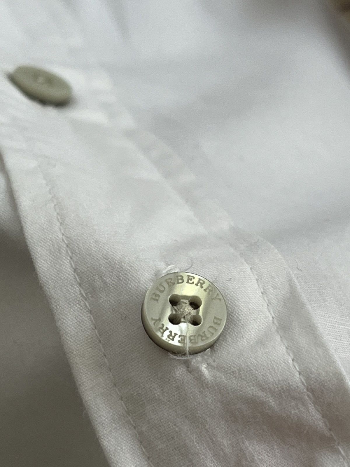 Burberry Burberry nova check white shirt Size US XL / EU 56 / 4 - 7 Thumbnail