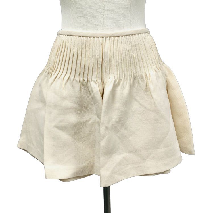 Valentino Valentino Pleated Wool Silk Shorts Size 40 Size 27" / US 4 / IT 40 - 1 Thumbnail