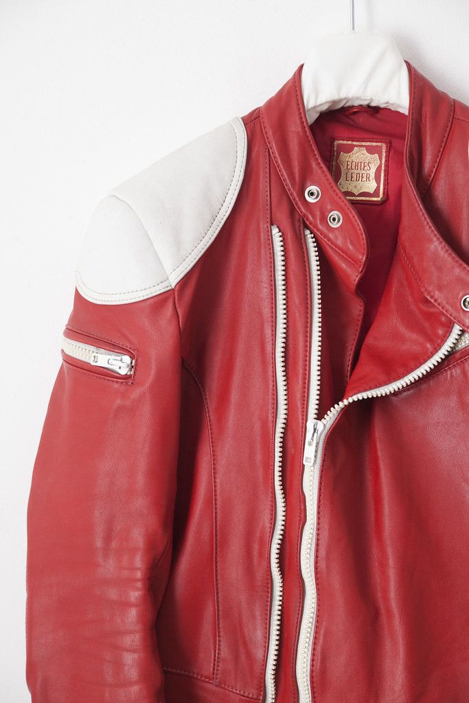 Vintage 1990's red leather biker jacket Size US S / EU 44-46 / 1 - 2 Thumbnail