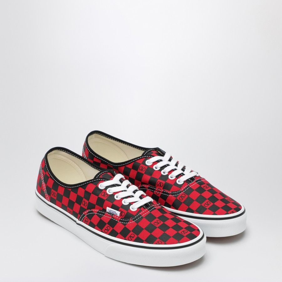 Valentino o1d2blof1025 Low-Top Sneakers in Red/Black Size US 12 / EU 45 - 2 Thumbnail