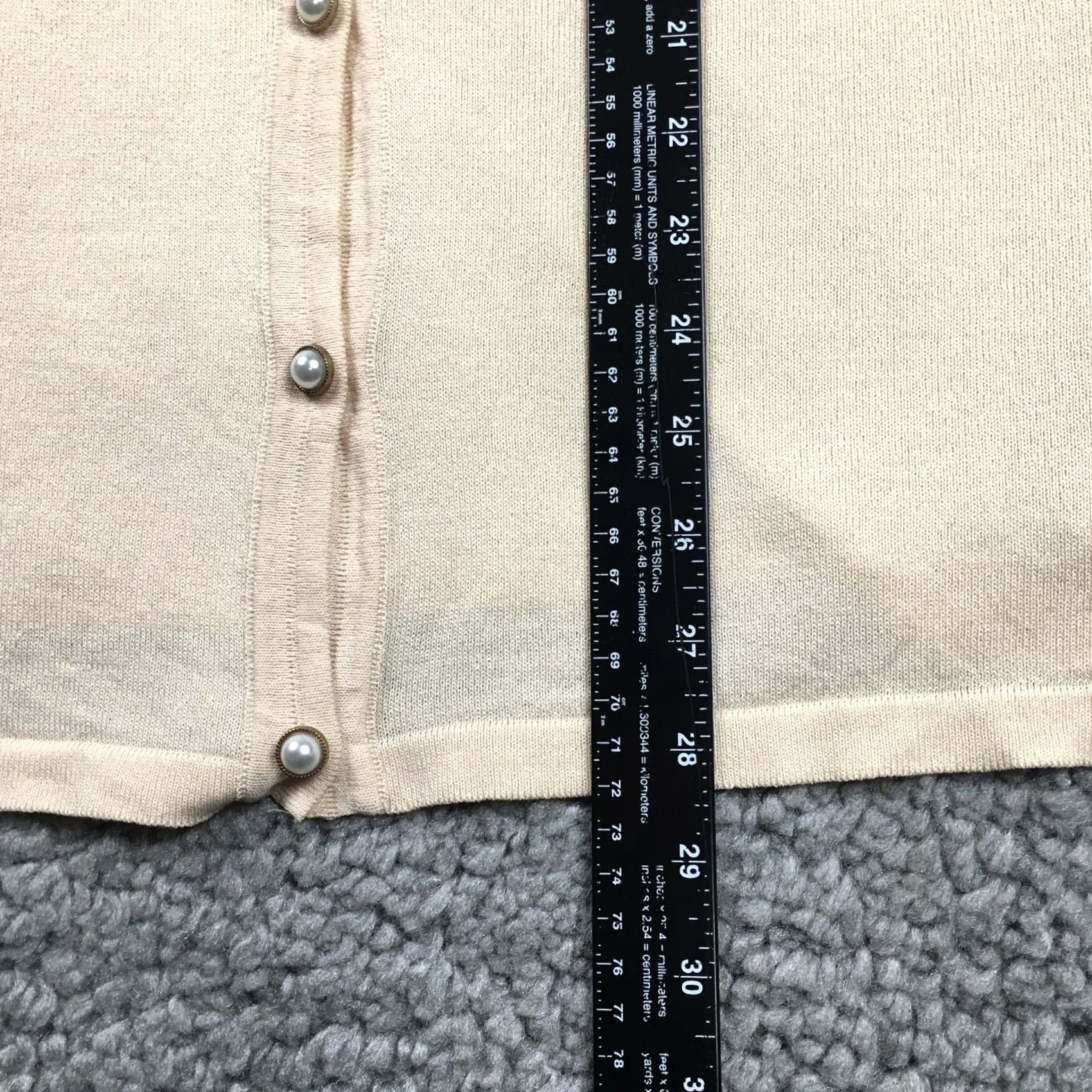 Boohoo Boohoo Womens Cardigan Sweater Sz 20 Ivory Button Up Pearl Buttons Classic NWT Size 3XL / US 20-22 - 6 Thumbnail