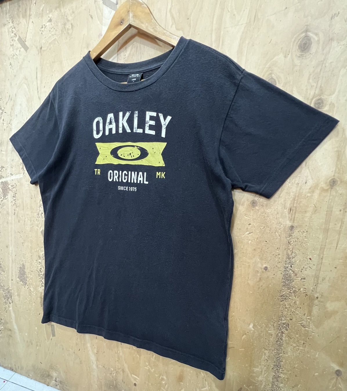 Oakley × Vintage Oakley Vintage Design Size US L / EU 52-54 / 3 - 2 Thumbnail