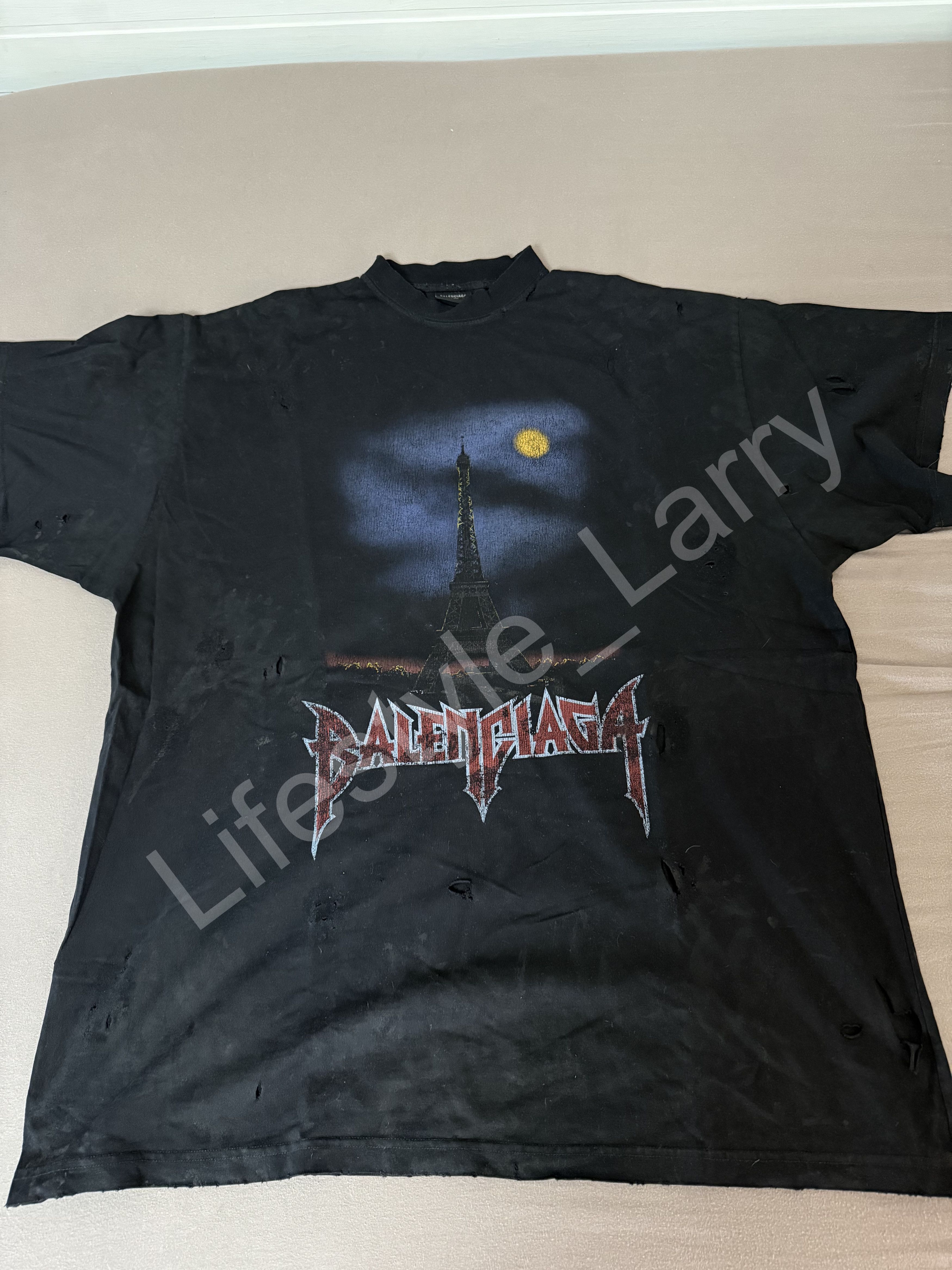 Balenciaga Paris Moon T-Shirt Oversized, Sz 4 BALENCIAGA Paris