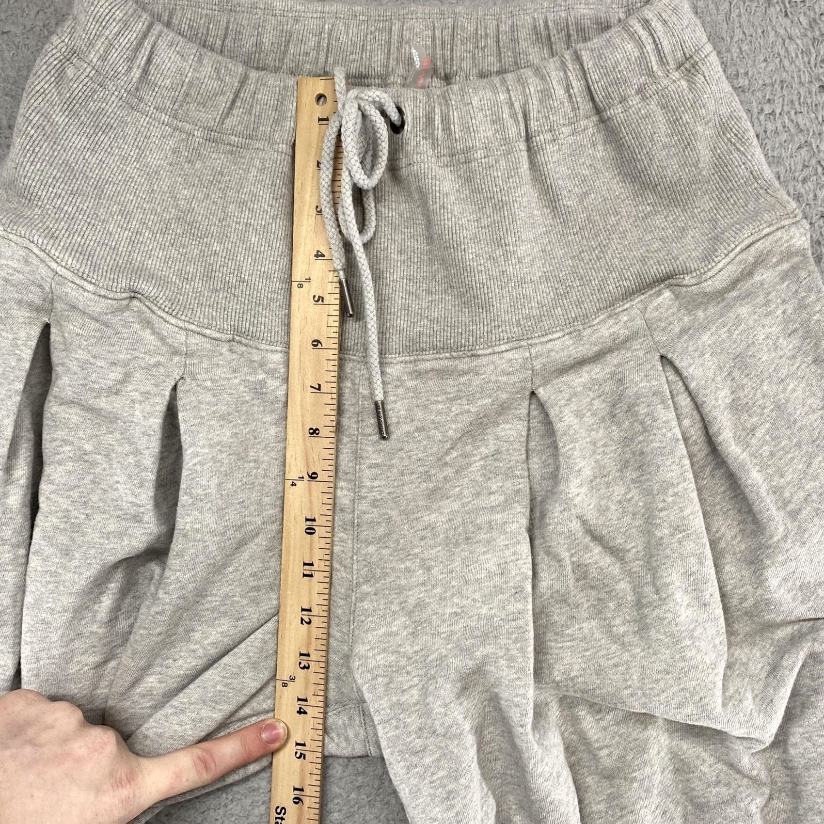 Free People FP Movement Siren Sweatpants Womens M Gray Wide-Leg Pleated Size 32" / US 10 / IT 46 - 5 Thumbnail