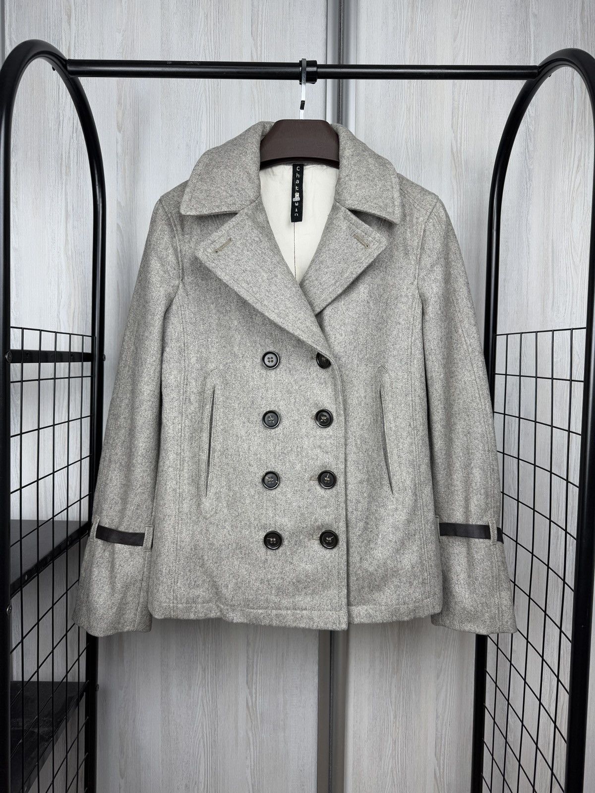 ChatCwin Grey Wool Double-Breasted Coat leather trim size 46