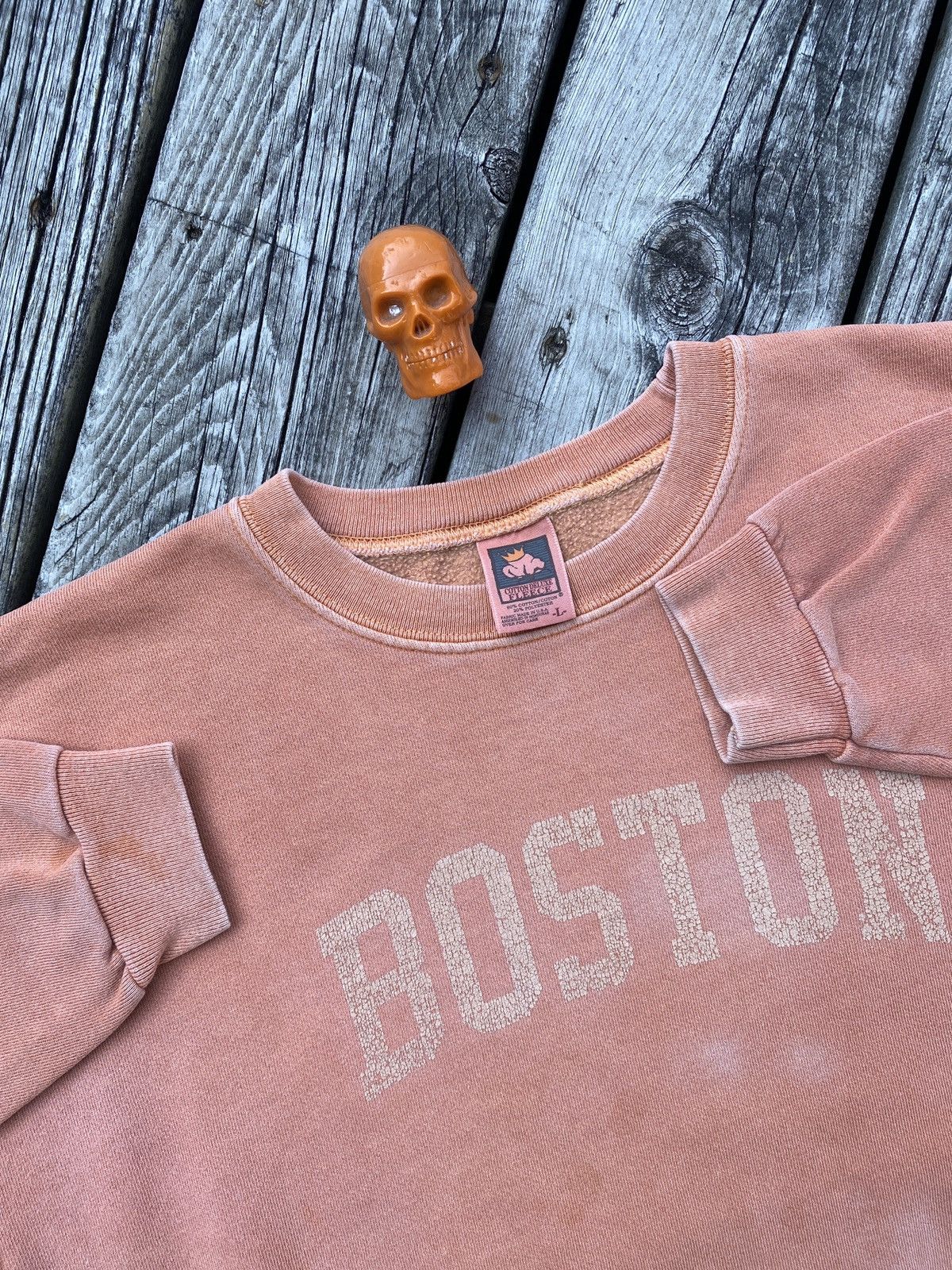 Vintage Vintage 90s Boston over-dyed faded salmon sweatshirt sz L Size US L / EU 52-54 / 3 - 3 Thumbnail