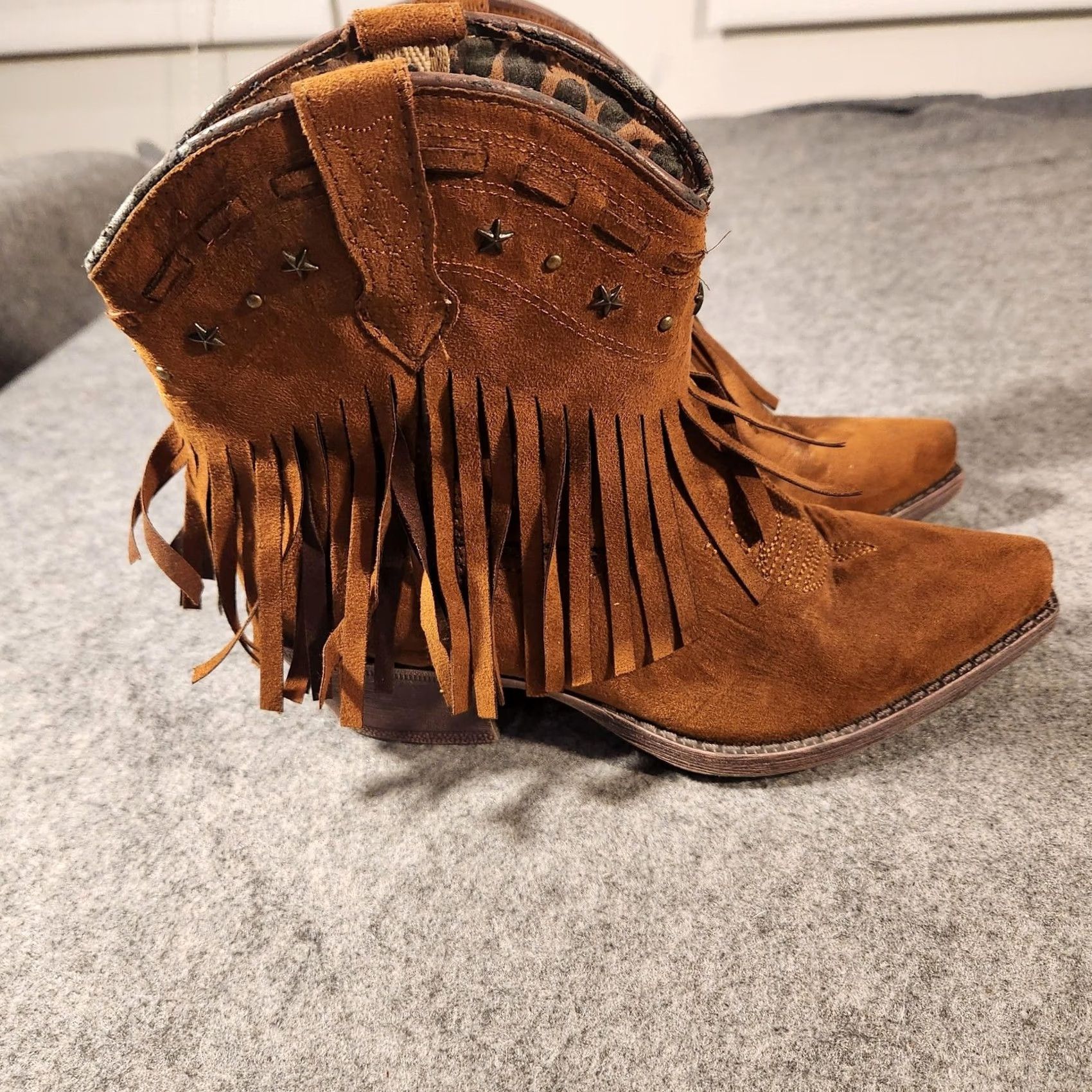 Vintage Dingo Womens Western Boot DI7448 Fringe Cowgirl Ankle Boot Brown Suede-Look Pointed Toe 6M Size US 6 / IT 36 - 4 Thumbnail