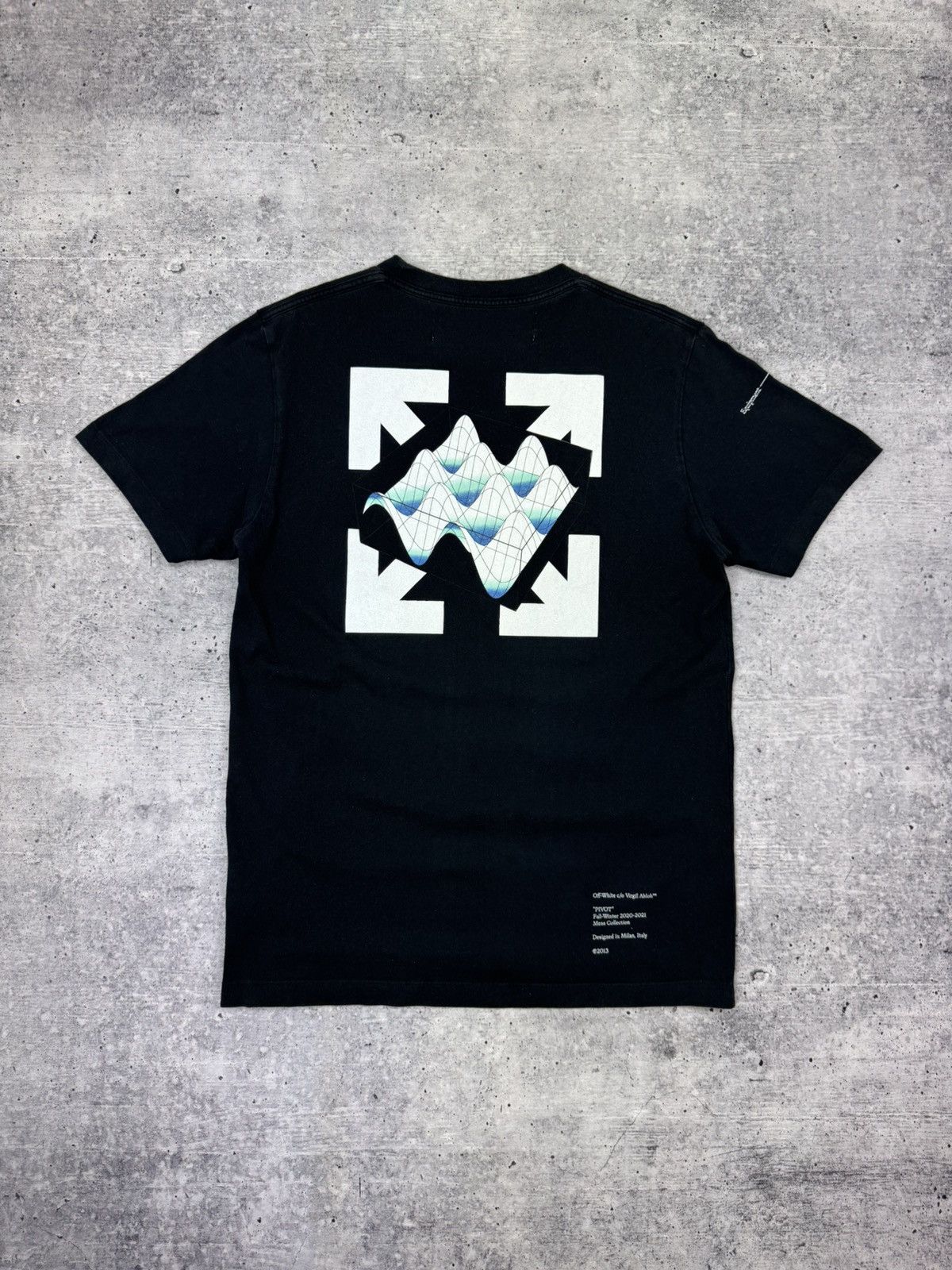 Off-White Equipment Black Big Logo T-Shirt Shirt Tee L Y2K