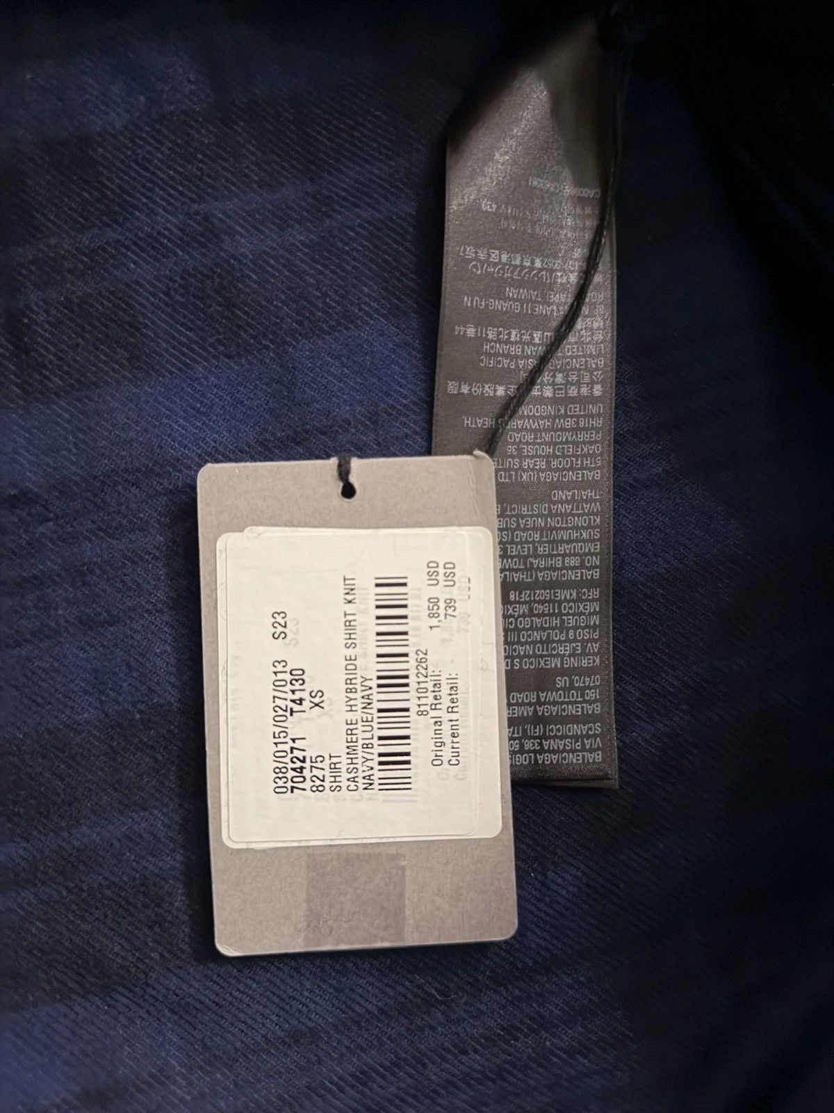 Balenciaga BALENCIAGA SWEATER WITH FLANNEL Size US XS / EU 42 / 0 - 3 Thumbnail