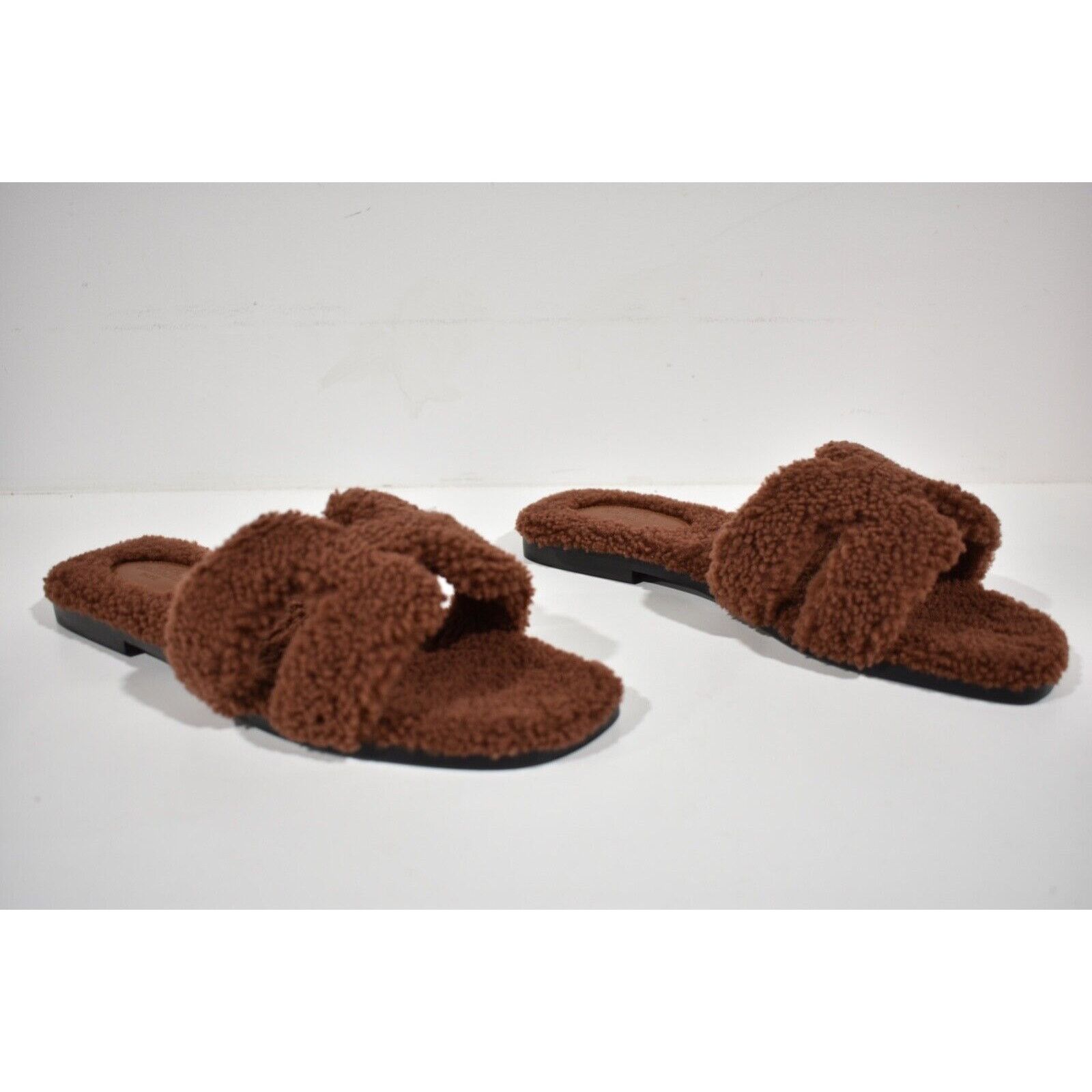 Hermes Hermes Oran Teddy Shearling Fur Brown H Logo Slide Size US 8 / IT 38 - 4 Thumbnail