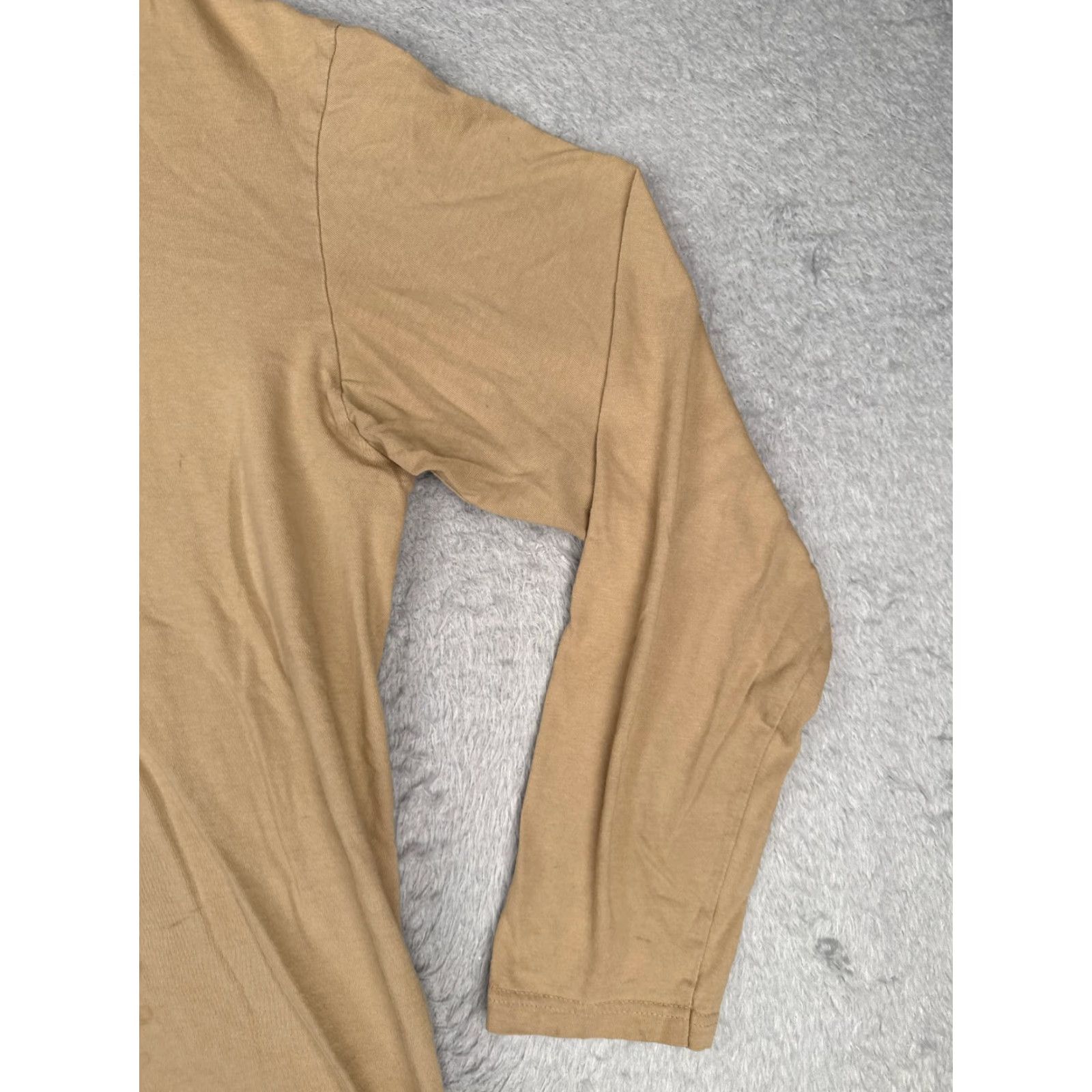 Patagonia Patagonia Shirt Men XL Beige Long Sleeve Crew Neck 100% Cotton Size US XL / EU 56 / 4 - 2 Thumbnail