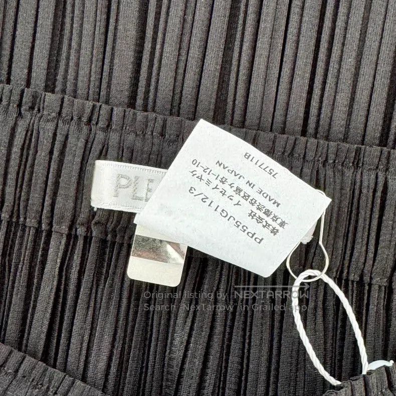Issey Miyake Issey Miyake size:3 Black Midi Skirt Size 22" - 4 Thumbnail