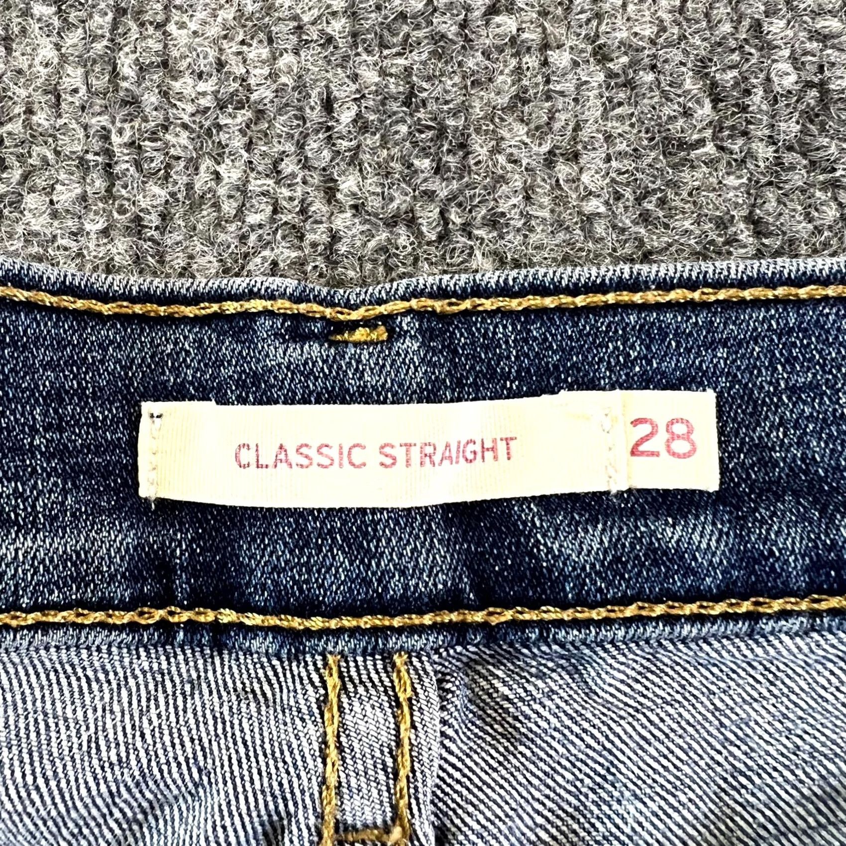 Levi's Levi's Classic Jeans Women 28 Blue Denim Medium Wash Streetwear Zip Fly Straight 5-Pocket Womens Jeans Blue 90s Retro Outdoor Size 28" / US 6 / IT 42 - 6 Thumbnail