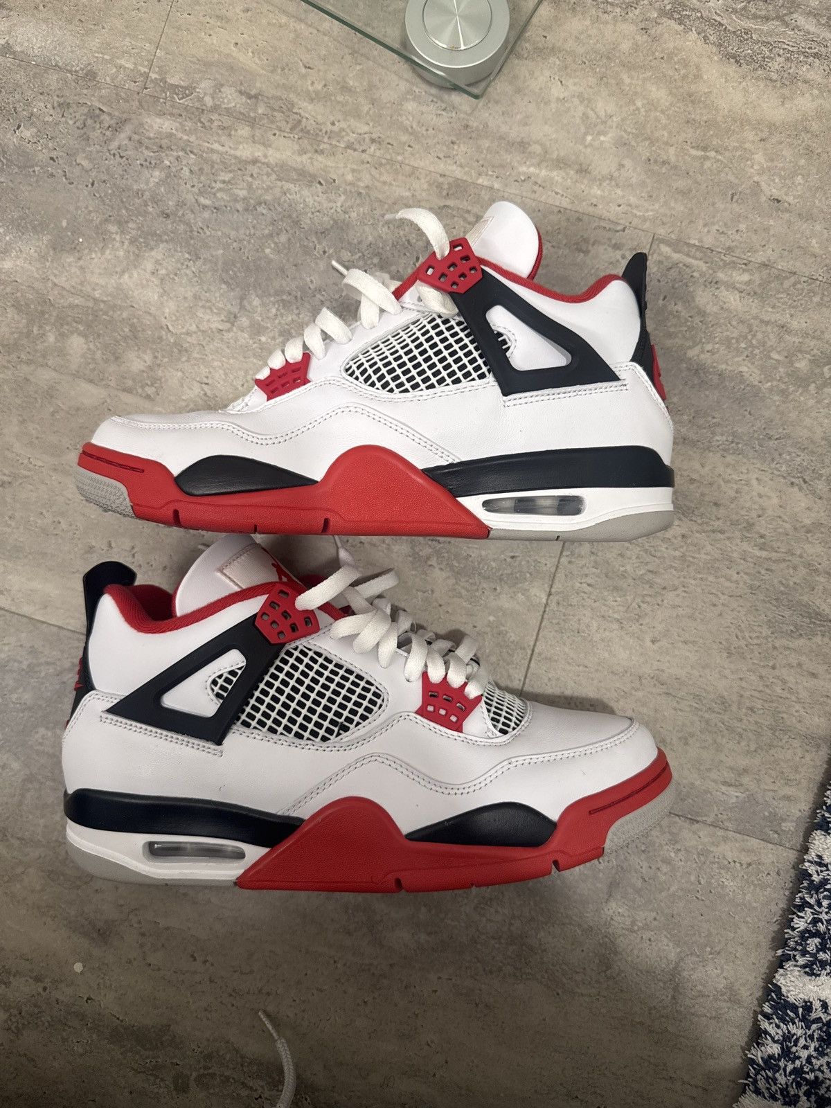 2020 JORDAN 4 FIRE RED