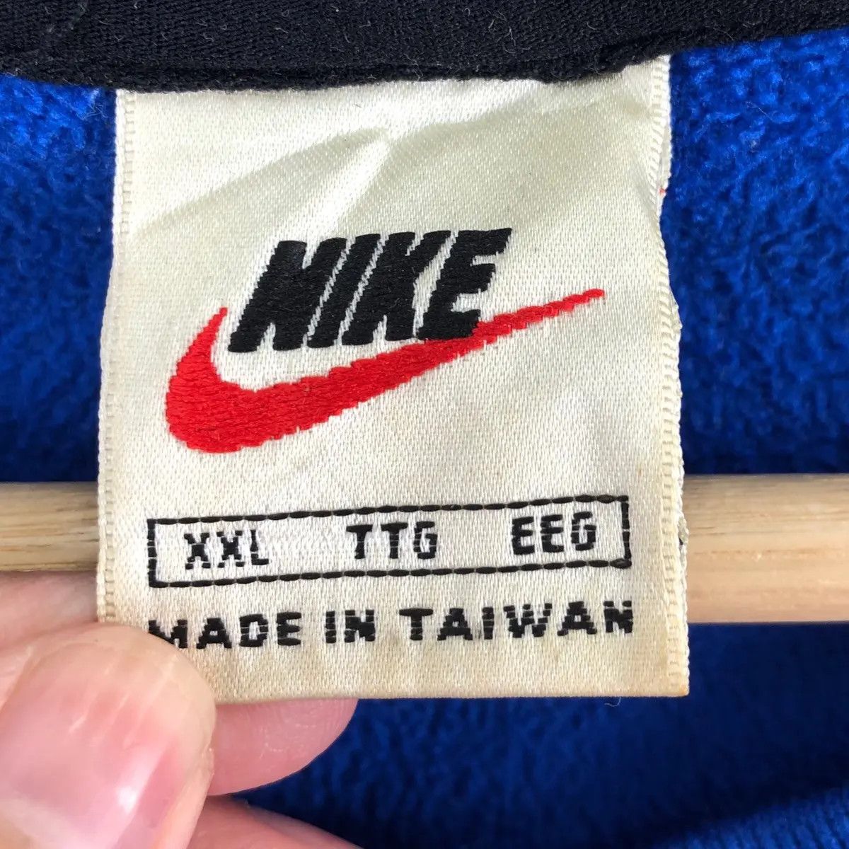 Nike Vintage 90’ NIKE FIT Swoosh Side Logo Fleece Sweater Size US XXL / EU 58 / 5 - 7 Thumbnail