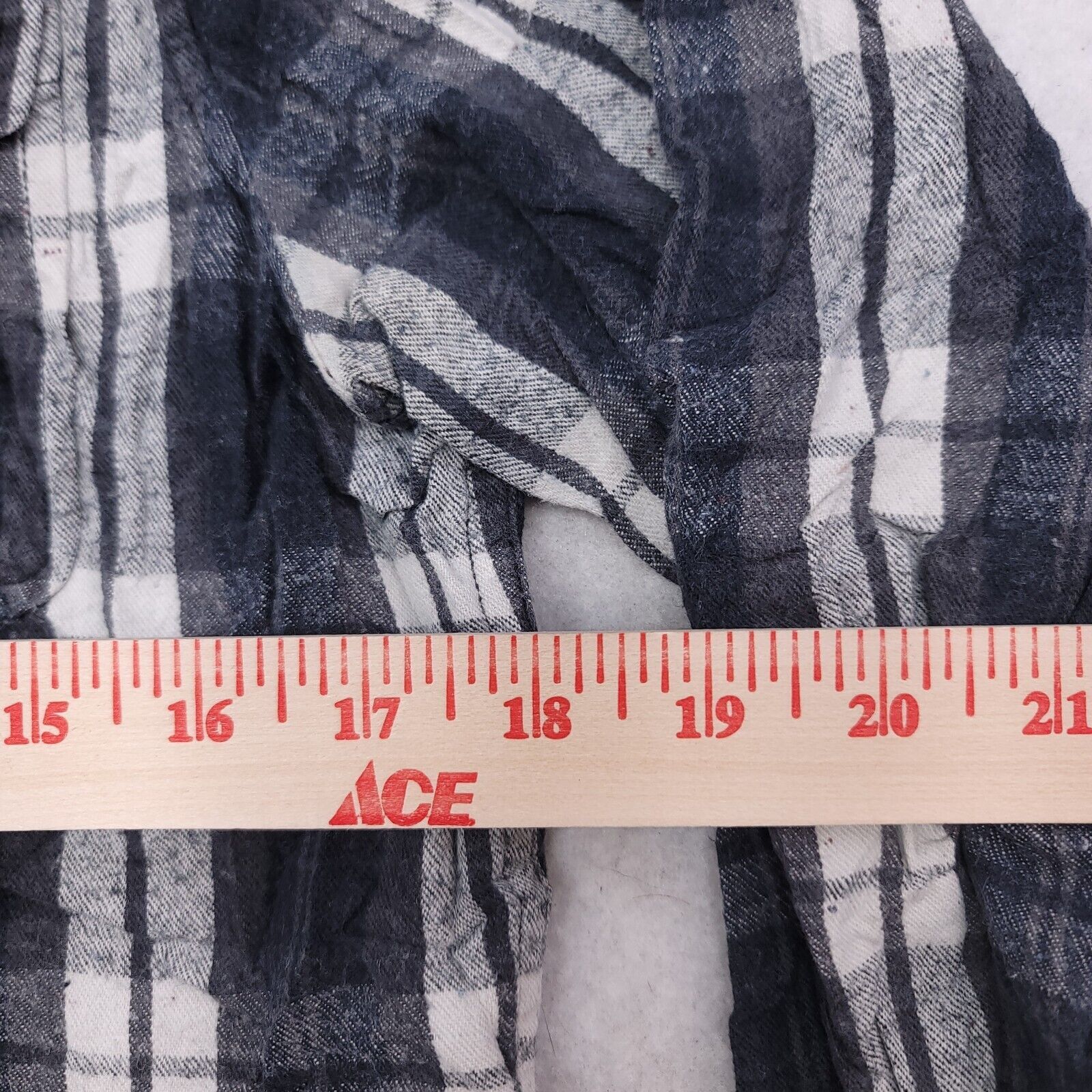 Croft & Barrow On The Byas Tartan Flannel Shirt Mens Size Medium M White Size US M / EU 48-50 / 2 - 8 Thumbnail