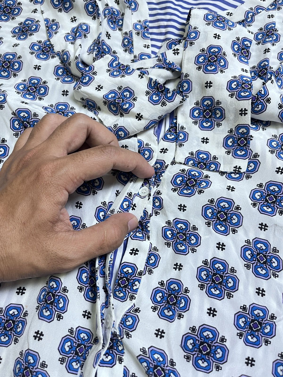 Sandro Sandro Blanc Mixed Pattern Silk Blouse (White) Size S / US 4 / IT 40 - 5 Thumbnail