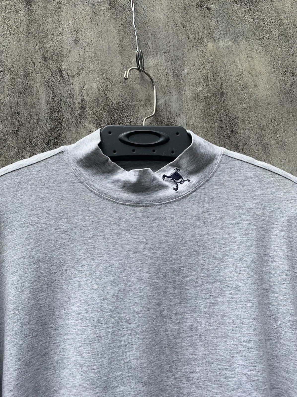 Oakley 2000s Oakley Longsleeve Turtleneck Size US L / EU 52-54 / 3 - 2 Thumbnail