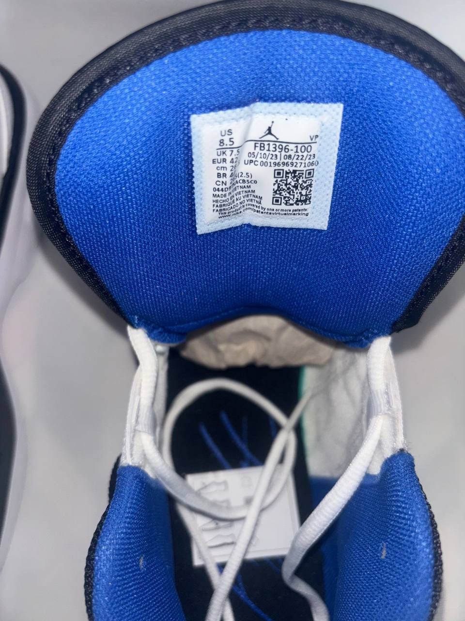 Nike Men's sneakers Nike Jordan Stay Loyal 3 FB1396-100 Size US 8.5 / EU 41-42 - 11 Thumbnail