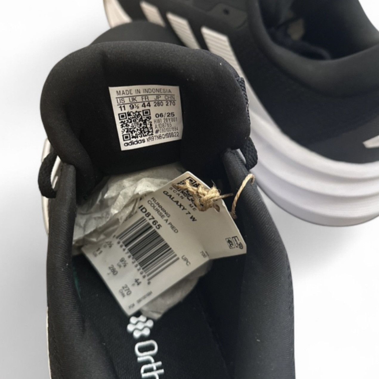 Adidas NWT Galaxy 7 Black/White Running Shoes Size US 11 Size US 11 / IT 41 - 2 Thumbnail