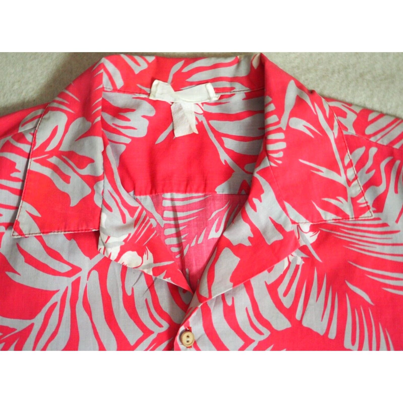 Pinko VTG Maui Nui Hawaiian Pink Floral Button-Front Shirt XL Mens Short Sleeve Rayon Pocket 70s 80s Size US XL / EU 56 / 4 - 3 Thumbnail