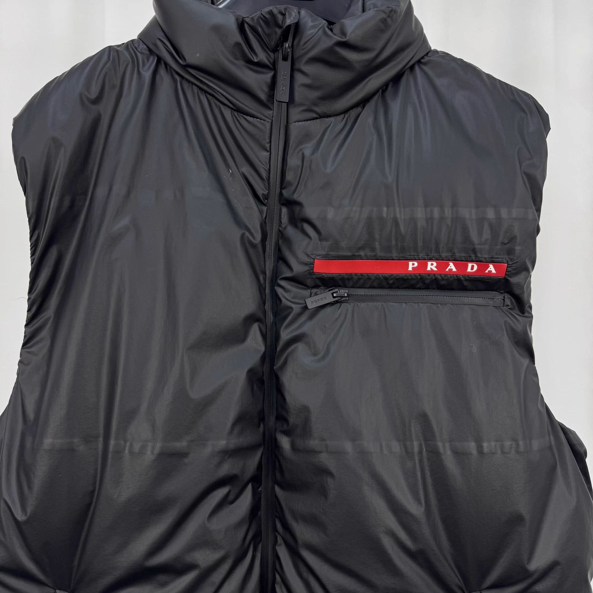 Prada Prada Red Logo Down Vest L 98 New Size L / US 10 / IT 46 - 3 Thumbnail