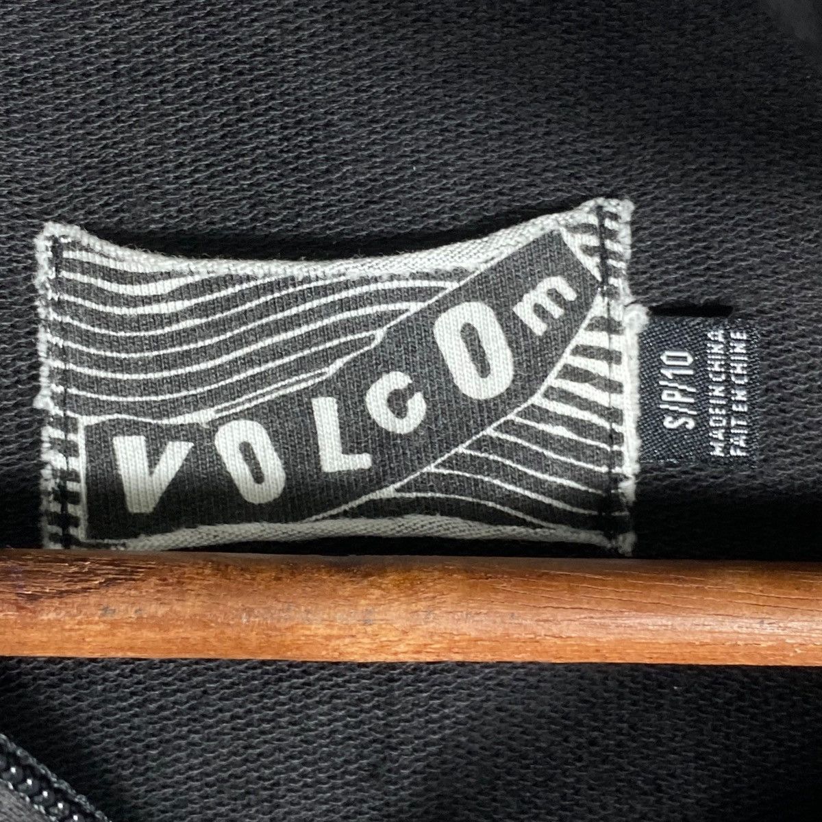 Vintage Vintage Volcom "Pumped Up Kids" Full Zip Hoodie Size US S / EU 44-46 / 1 - 10 Thumbnail