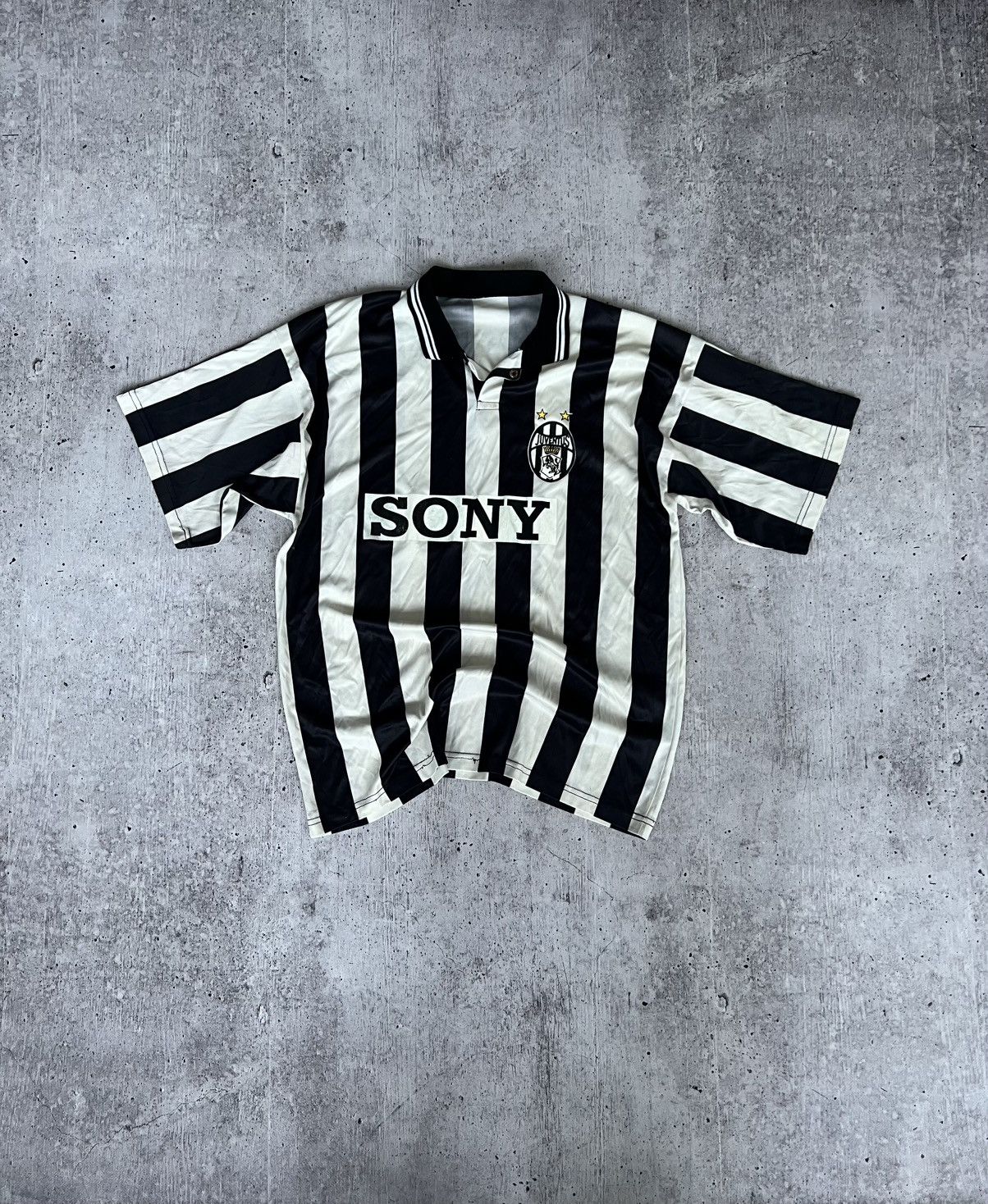 Vintage Juventus 90s Retro Soccer Jersey Sony Size US XL / EU 56 / 4 - 1 Thumbnail