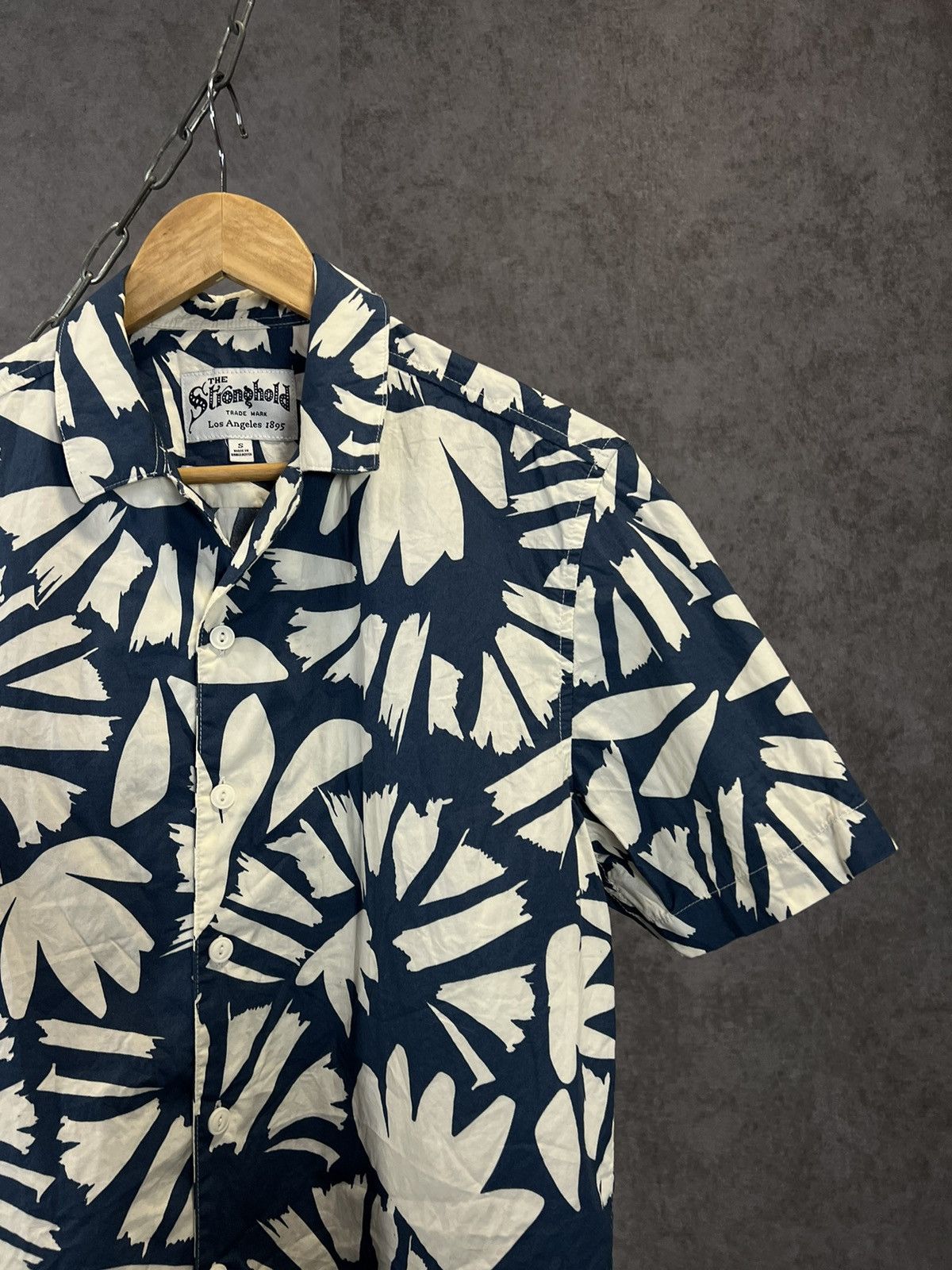 The Stronghold The Stronghold Hawaiian shirt Size US S / EU 44-46 / 1 - 2 Thumbnail