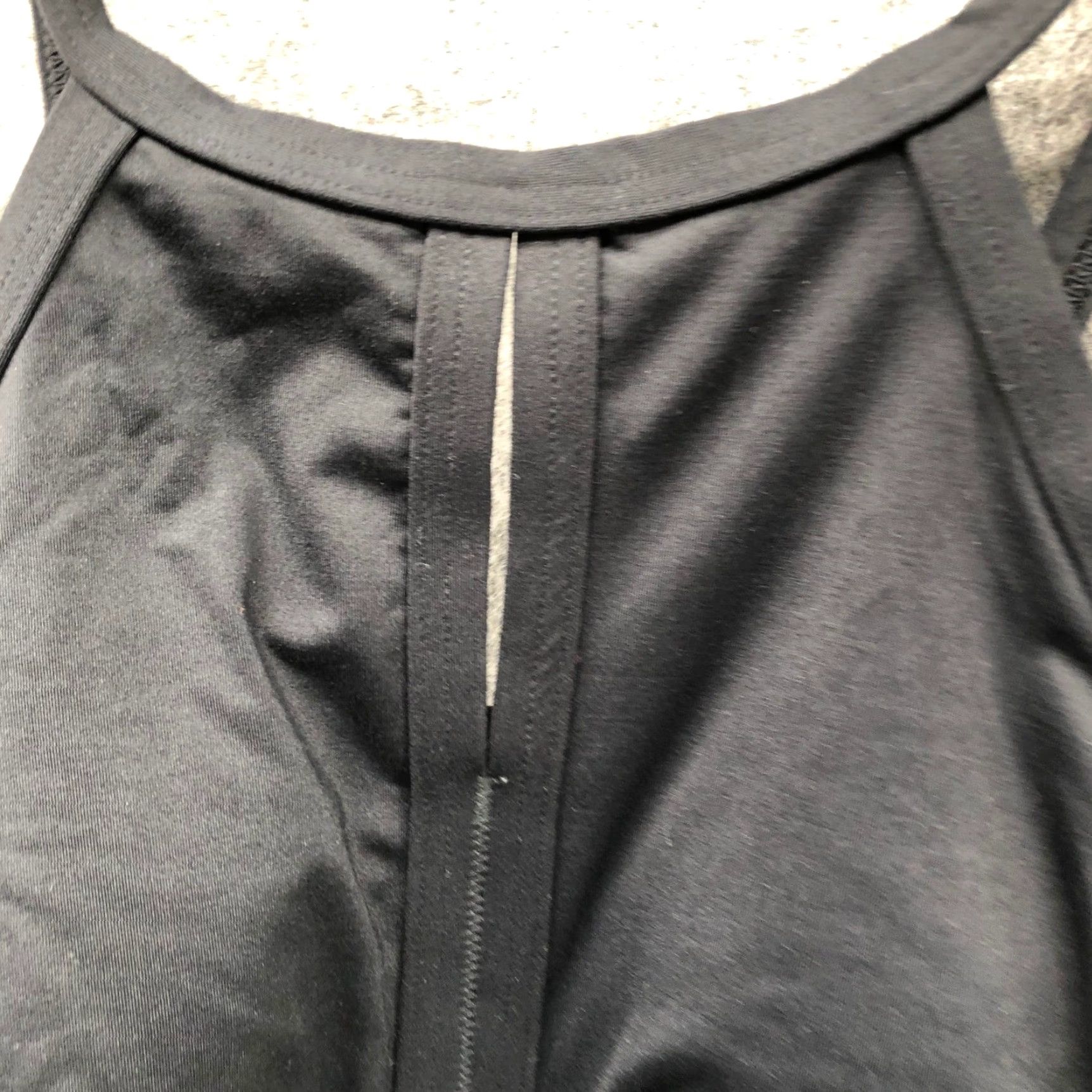 Lands' End VINTAGE? No. Lands End Keyhole High Neck Tankini Swim Top Womens 4 Black Padded Size S / US 4 / IT 40 - 7 Thumbnail