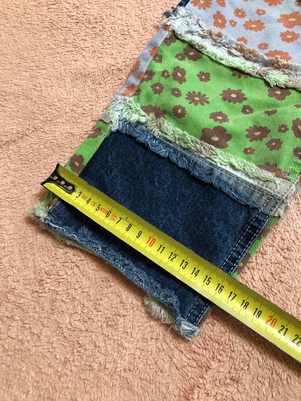 The Ragged Priest The Ragged Priest Y2K Flower Print Denim Jeans Size 28 Size 28" / US 6 / IT 42 - 12 Thumbnail