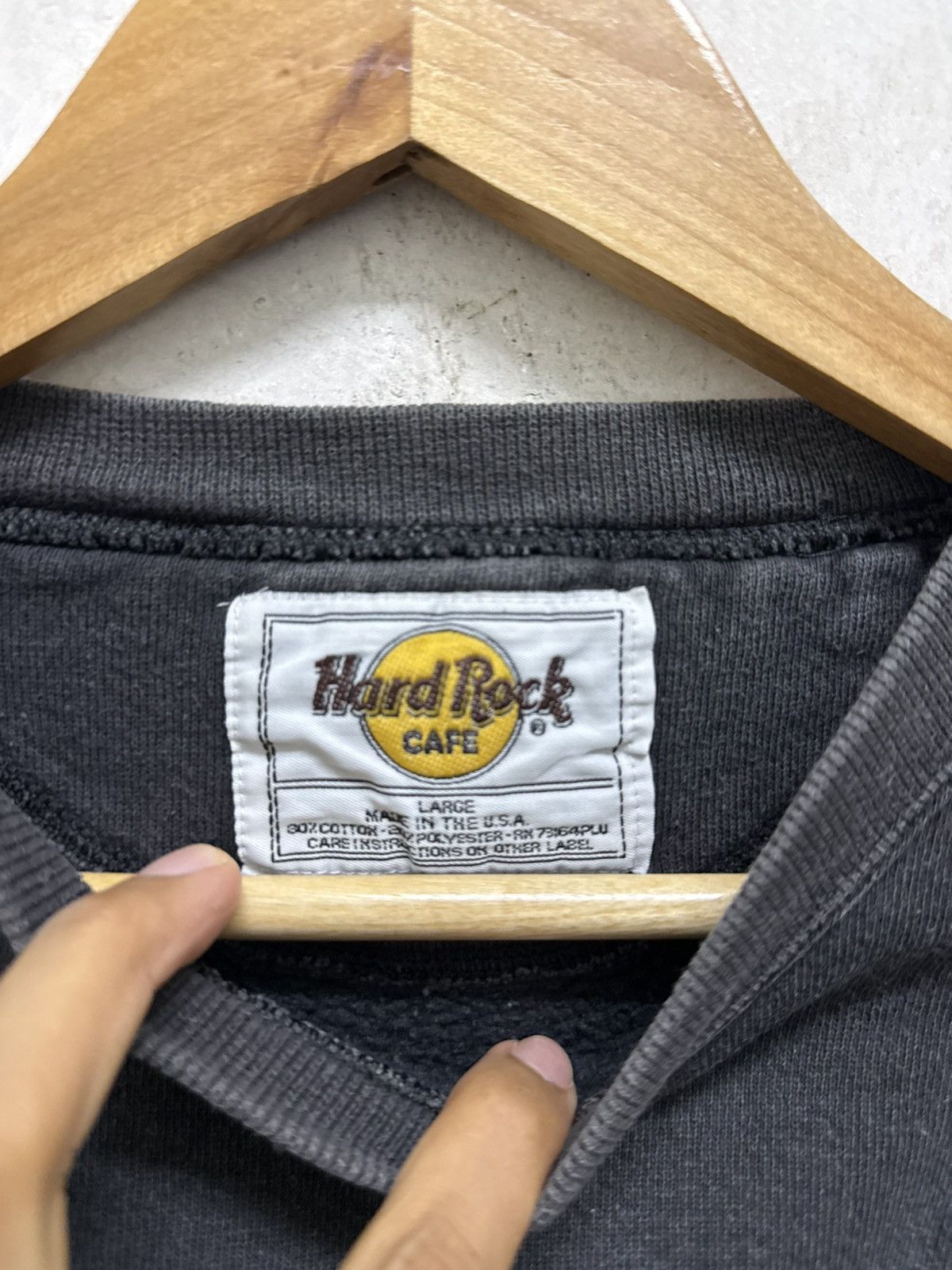 Hard Rock Cafe Vintage 90s Hard Rock Cafe Boston Sweatshirt Size US L / EU 52-54 / 3 - 4 Thumbnail