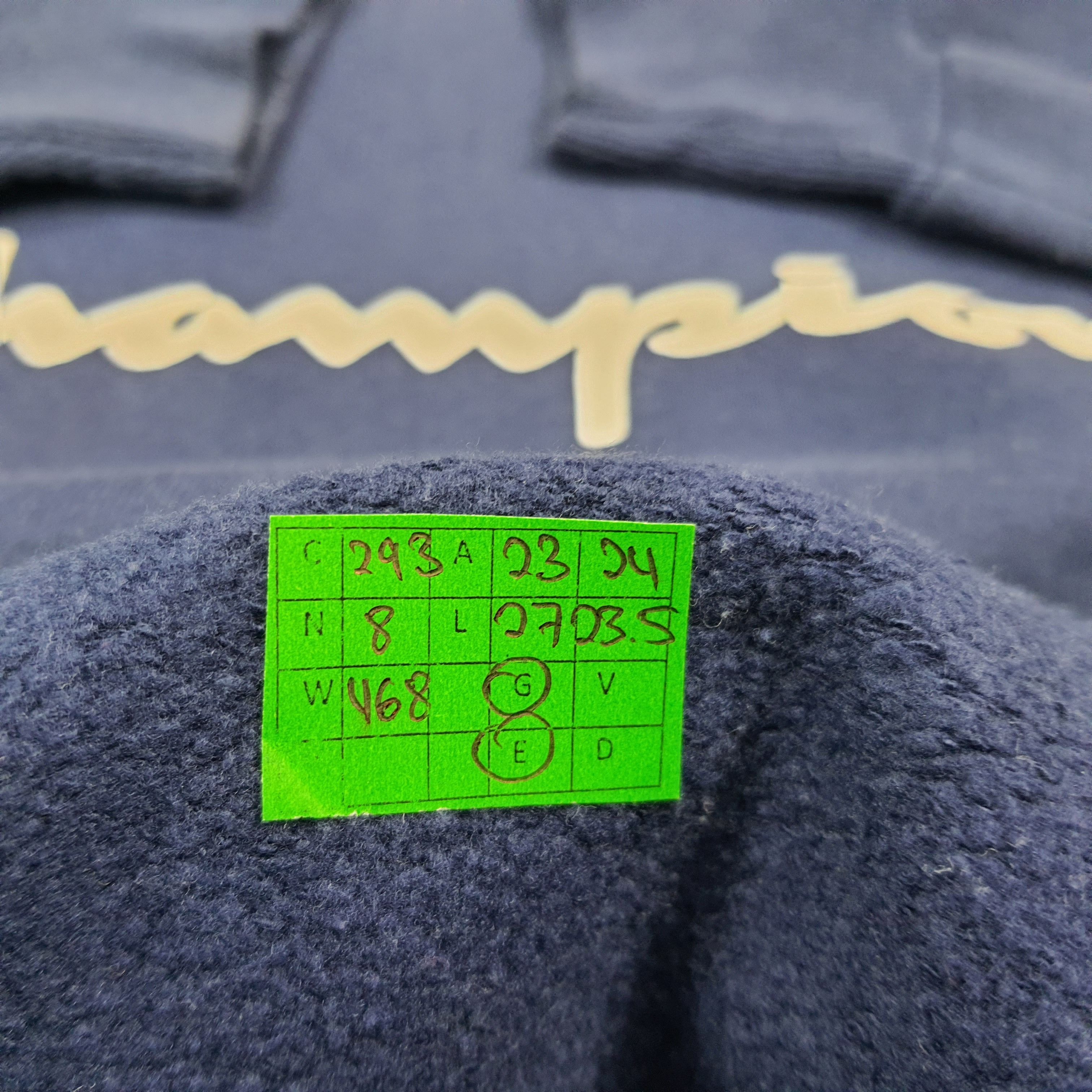 Champion Vintage Champion Embroidery Spell Out Crewneck C293N8 Size US L / EU 52-54 / 3 - 8 Thumbnail