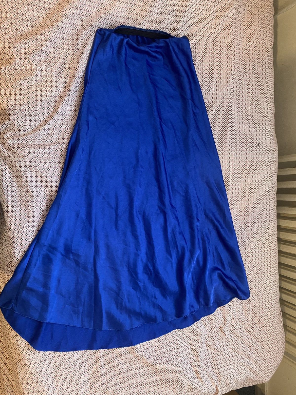 Other Blue satin skirt. Size 27" / US 4 / IT 40 - 1 Thumbnail
