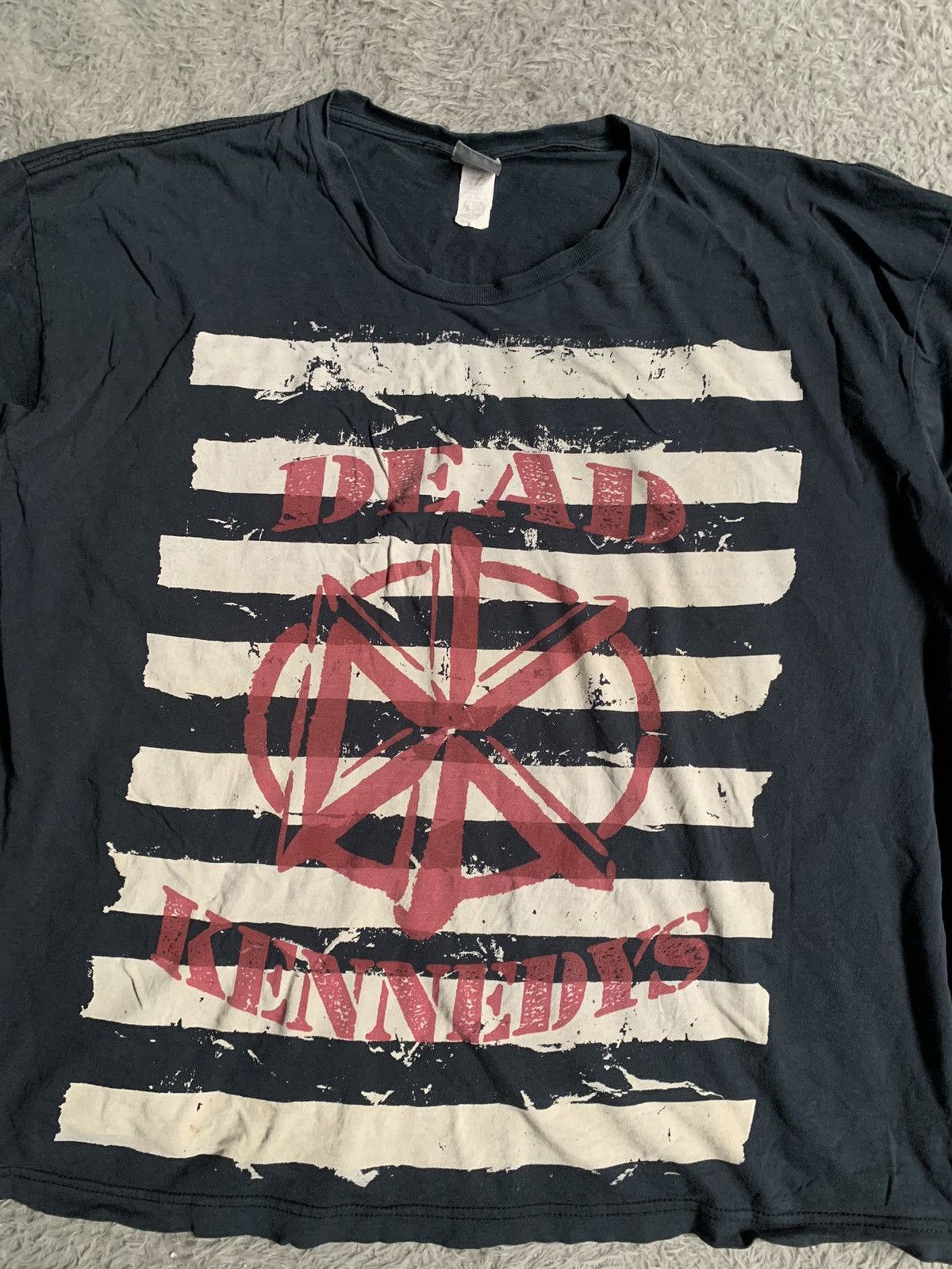 Band Tees Vintage Msoquitohead Dead Kennedy Tee Size US XXL / EU 58 / 5 - 2 Thumbnail