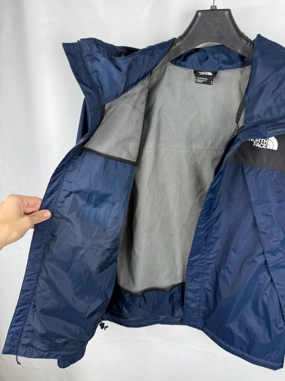 The North Face The North Face Dryvent Hooded Jacket Lightweight Men size M Size US M / EU 48-50 / 2 - 11 Thumbnail
