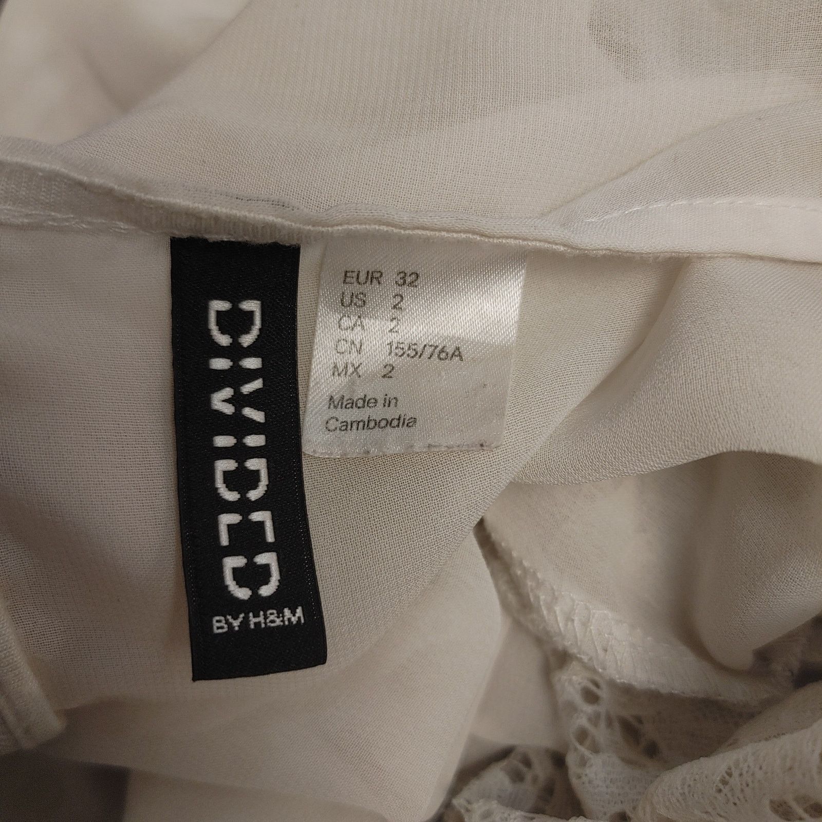 H&M Divided by H&M Women's 2 White Lacey Front Zippered Back T Size S / US 4 / IT 40 - 3 Thumbnail