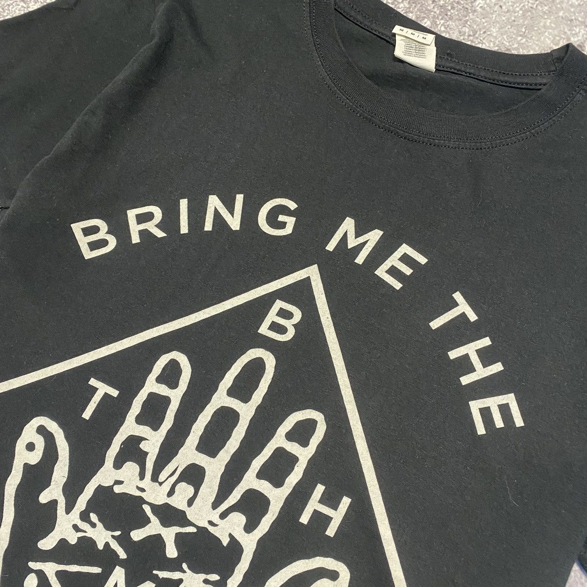 Band Tees Vintage Bring Me The Horizon Big logo rock band tee Size US M / EU 48-50 / 2 - 4 Thumbnail