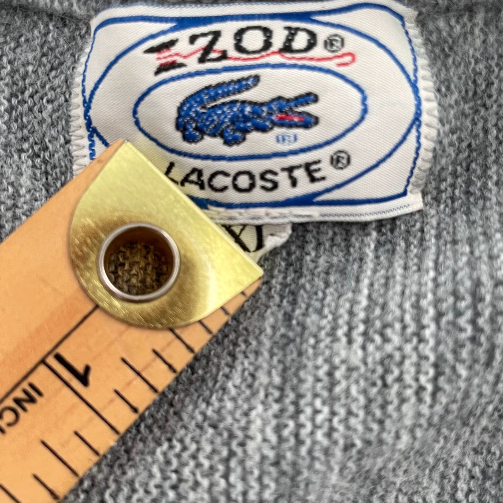 Vintage Vintage Izod Lacoste Mens Sweater Adult XL Gray Knit V-Neck Pullover Preppy 80s Casual Size US XL / EU 56 / 4 - 6 Thumbnail