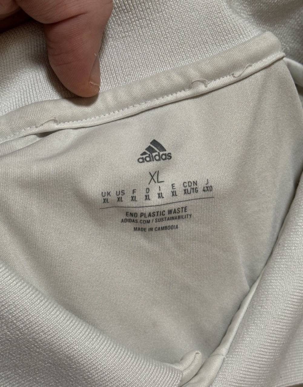Vintage Real Madrid Soccer vintage home jersey Size US XL / EU 56 / 4 - 9 Thumbnail