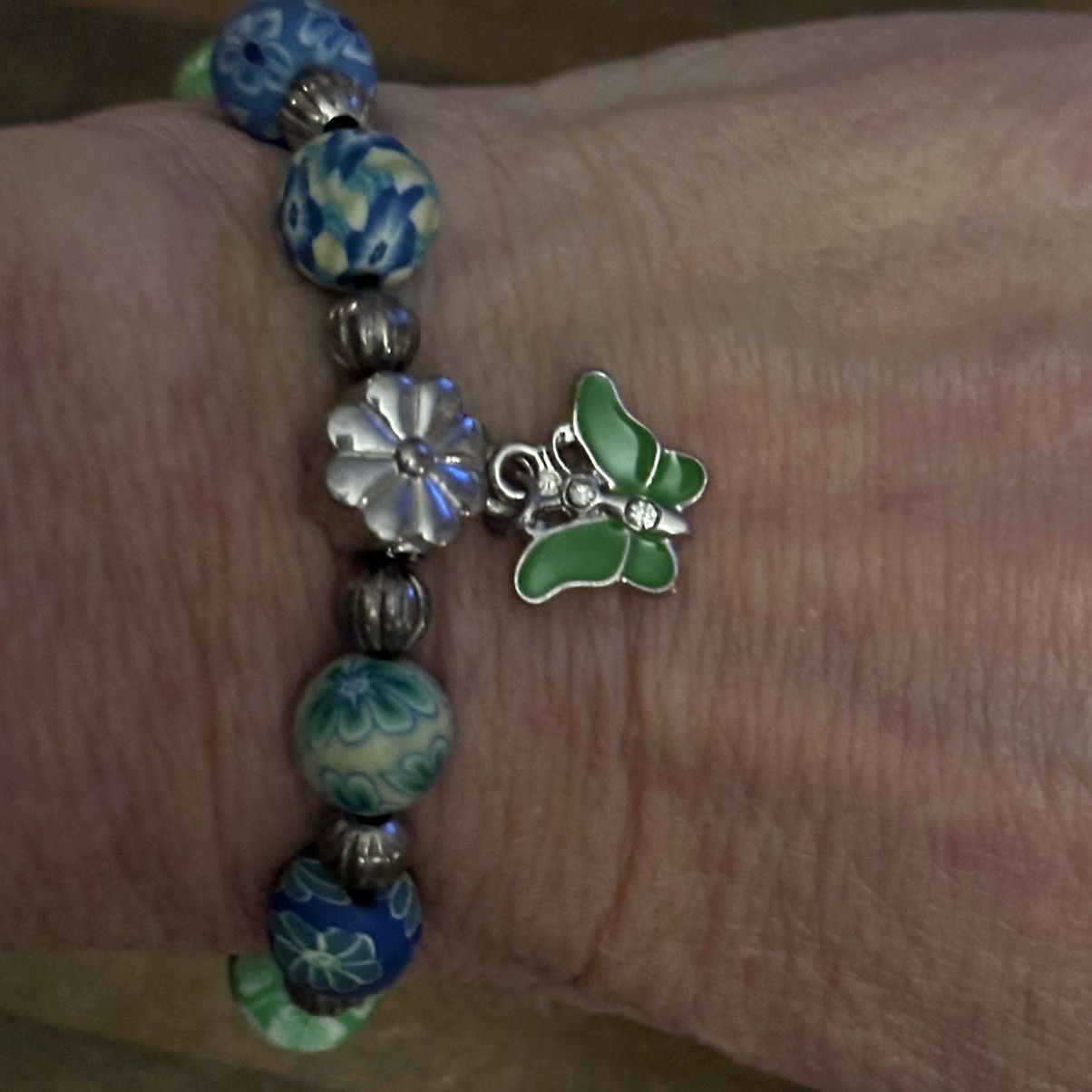 Other Multicolor clay bead butterfly charm bracelet Size ONE SIZE - 3 Thumbnail