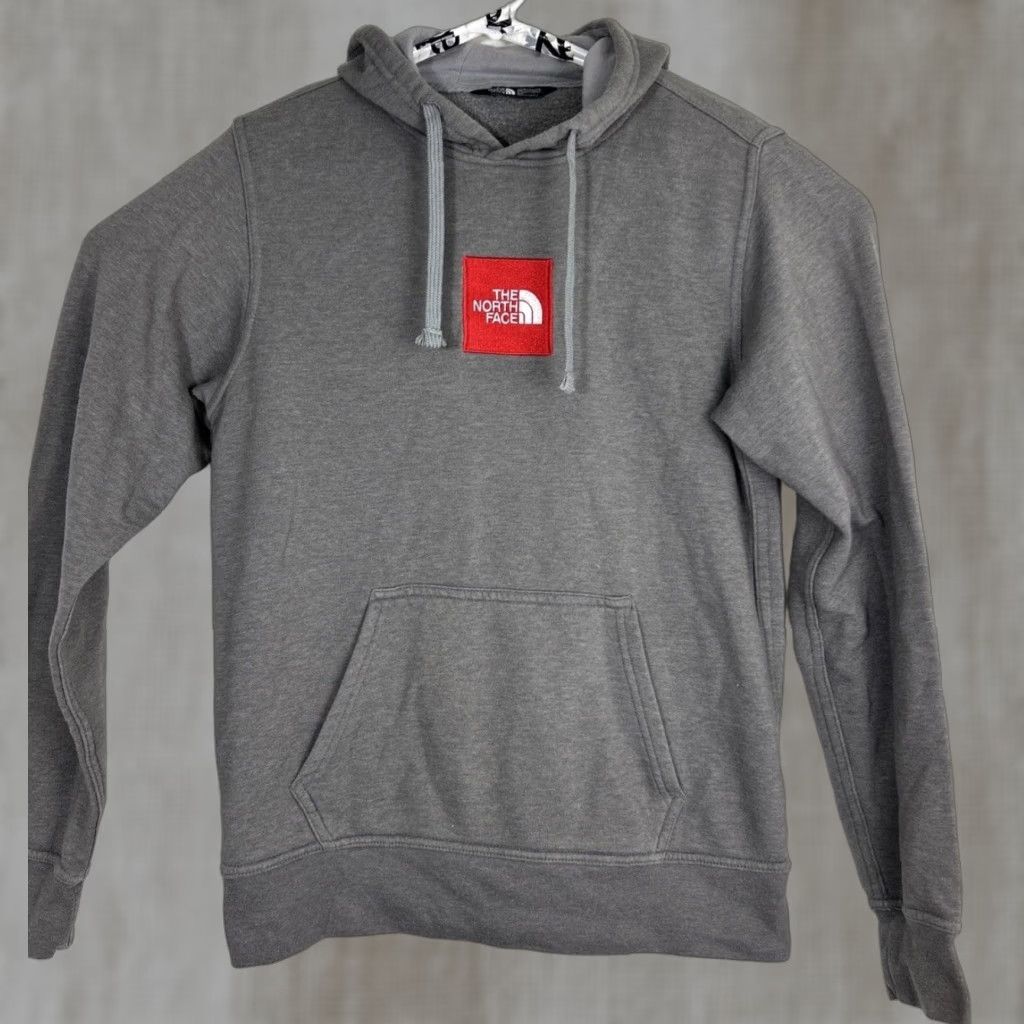The North Face VINTAGE The North Face Mens Small Gray Pullover Hoodie Red Box Logo Patch Size US S / EU 44-46 / 1 - 1 Thumbnail