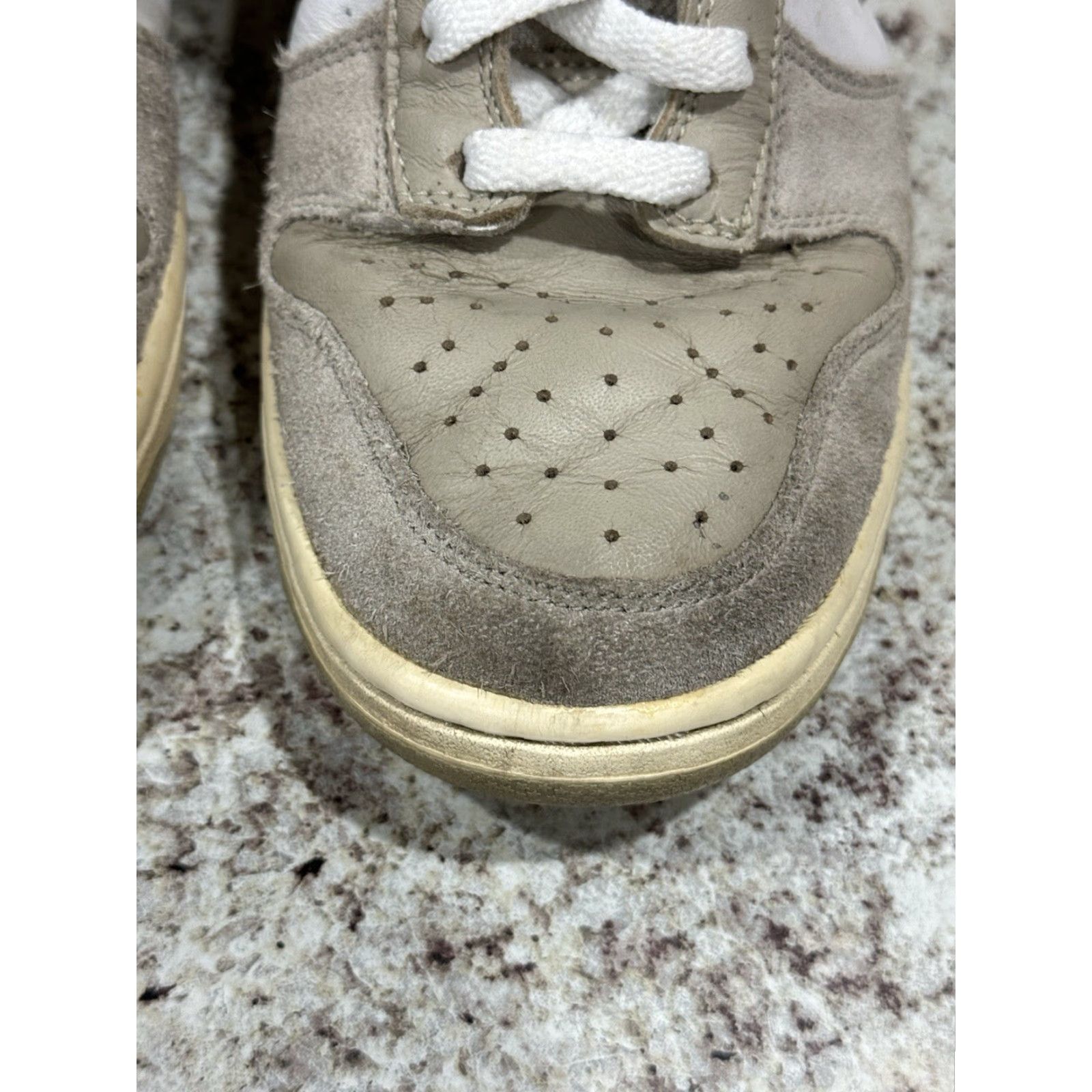 Nike VINTAGE Nike SB Dunk High Pro White Khaki Creed Tan Mens 9 2006 Rare 305050-121 Sneakers Skateboarding Mens Size 9 White 2006 Size US 8 / EU 41 - 6 Thumbnail