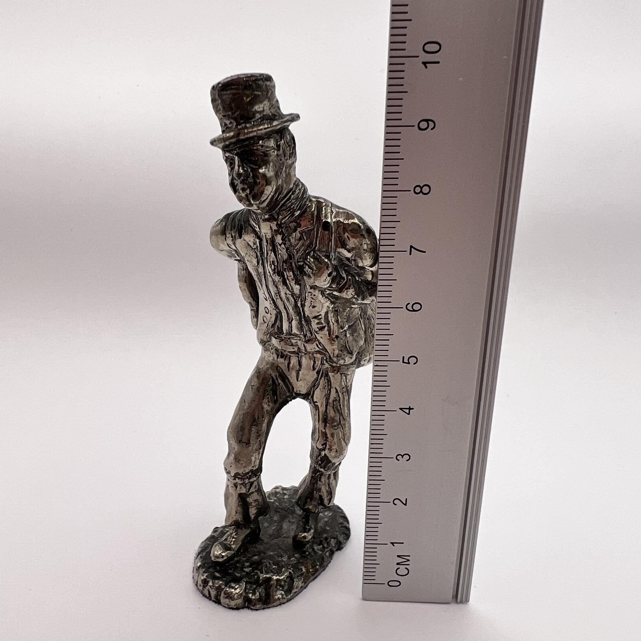 Vintage Vintage Silver Plated Figure Traveler with Bag Made in Italy Size ONE SIZE - 5 Thumbnail