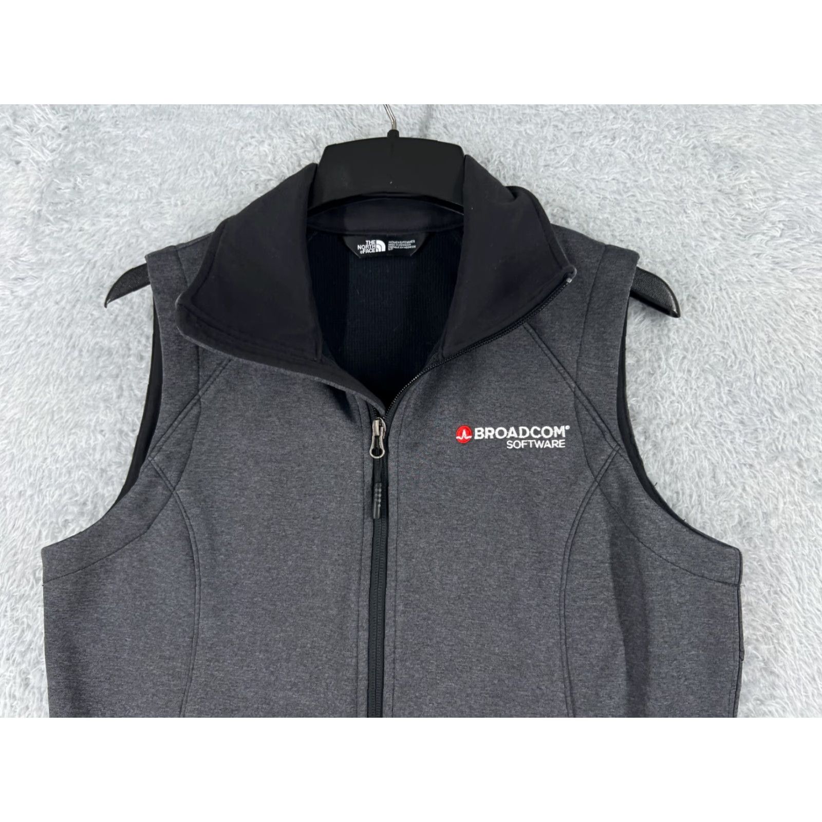 The North Face VINTAGE The North Face Vest Womens Small Gray Full Zip Size S / US 4 / IT 40 - 4 Thumbnail