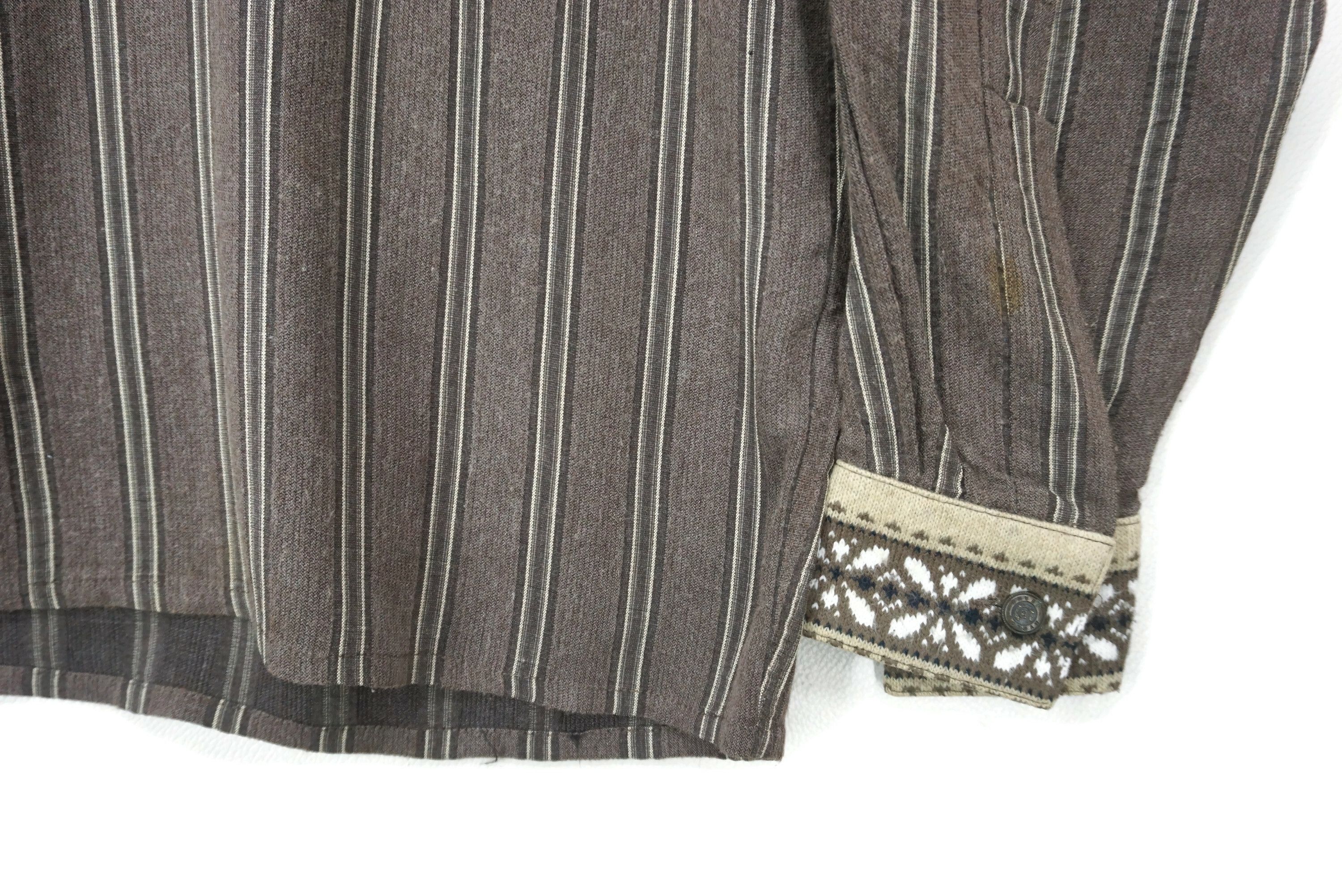 Byblos Aztec Trim Collar Stripe Button Down Size 48 Shirt Size US L / EU 52-54 / 3 - 7 Thumbnail