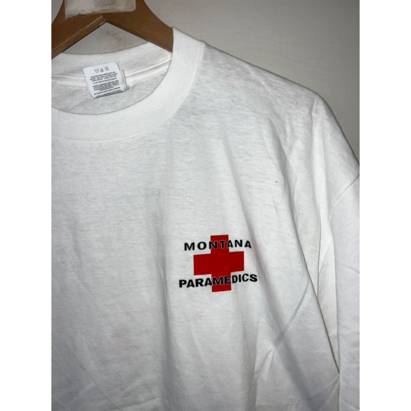 Jerzees 90s Montana Paramedics Pet The Wolves Humor Joke Shirt Large Size US L / EU 52-54 / 3 - 3 Thumbnail